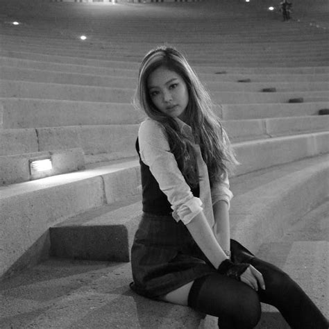 jennie blackpink black and white.